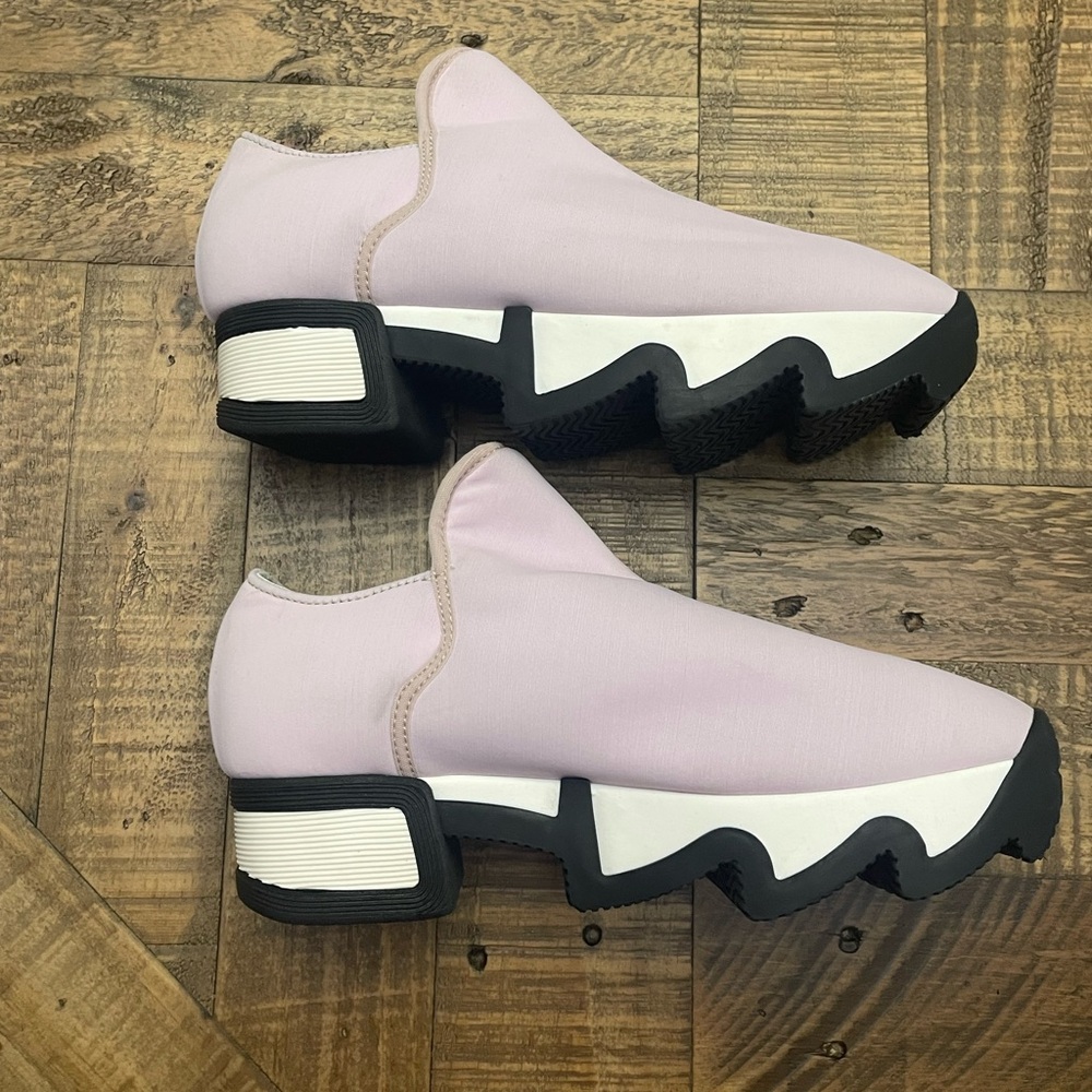 iRi NYC WES I Lavender Neoprene Low Top Wavy Platform Sneakers Size 6 US